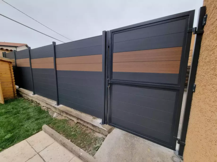 Pose de clôture en bois Gleizé